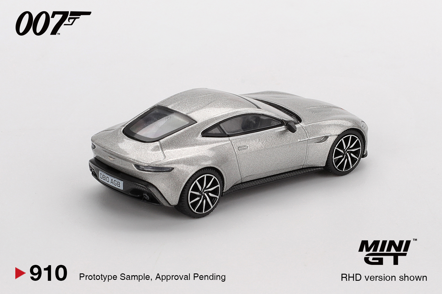 MINIGT 1/64 Aston Martin DB10  - Kids Toys Car 评论和价格