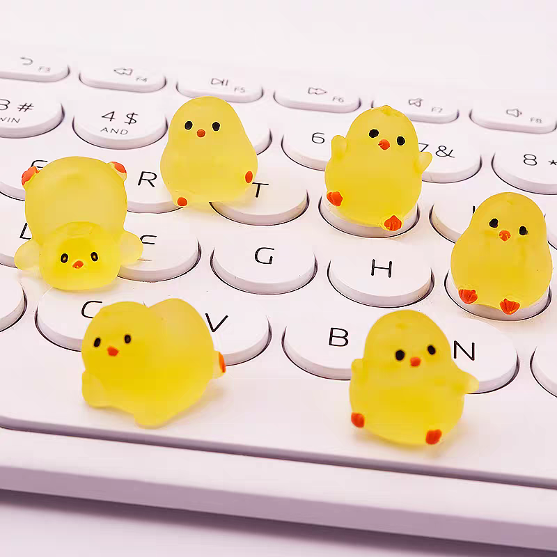 Glow-in-the-Dark Mini Chick Li - Kids Toys Car 评论和价格